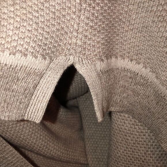 Tommy Bahama XL Beige V-Neck 💯Cotton Pullover Sweater - Picture 6 of 11